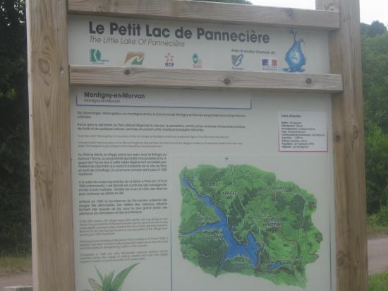 le petit lac de Pannecière